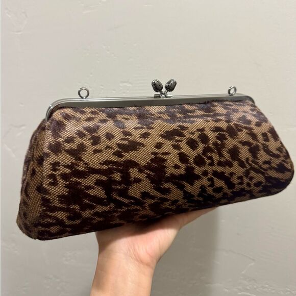 Genuine Hair On Calf-hide Handmade Tulip" Shaped Kisslock Baguette Bag - Picture 7 of 16